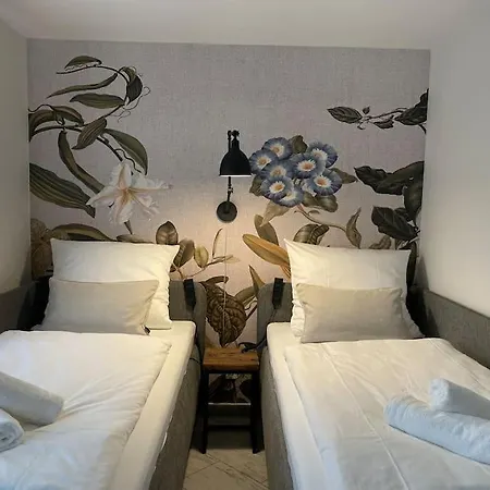Grafschafft Angenehmes Wohnen - Ferienwohnung Mit 2 Schlafzimmern Pirna Exterior foto